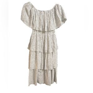 Beautiful Polka dot cream and black dress from Amazon. It’s in a size S